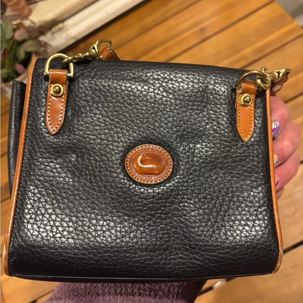 Small Vintage Dooney & Bourke Leather Crossbody Bag - Picture 7 of 10